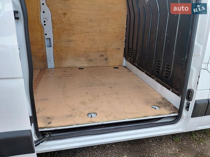 Вантажний фургон Renault Master 2022 в Івано-Франківську
