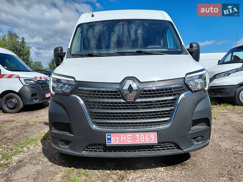 Вантажний фургон Renault Master 2022 в Івано-Франківську
