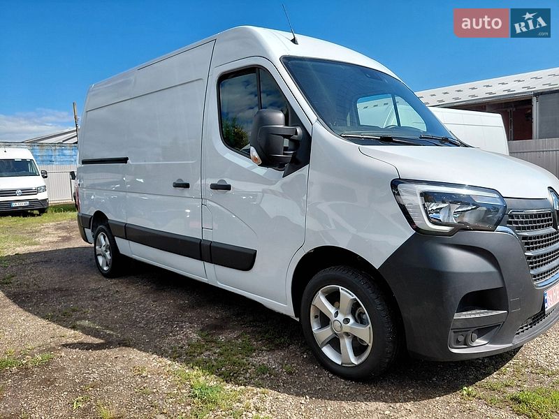 Вантажний фургон Renault Master 2022 в Івано-Франківську