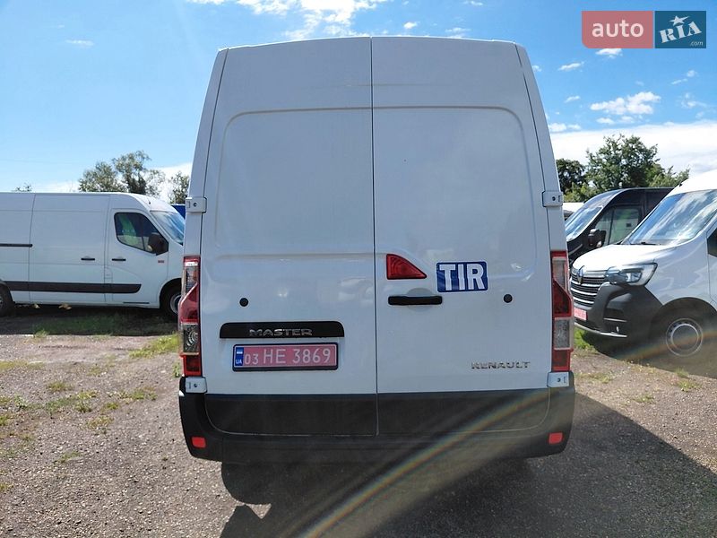Вантажний фургон Renault Master 2022 в Івано-Франківську