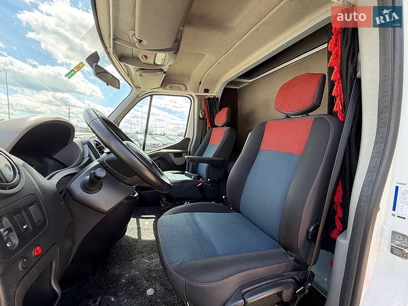 Автовоз Renault Master 2017 в Стрию