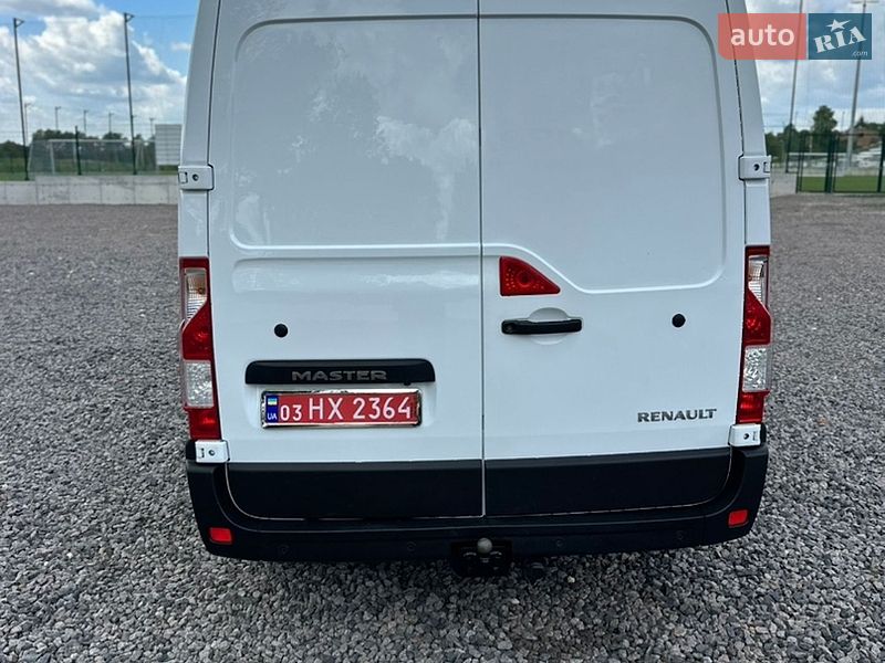 Вантажний фургон Renault Master 2019 в Львові