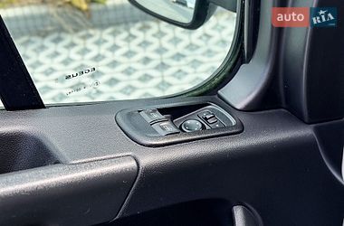 Вантажний фургон Renault Master 2022 в Рівному