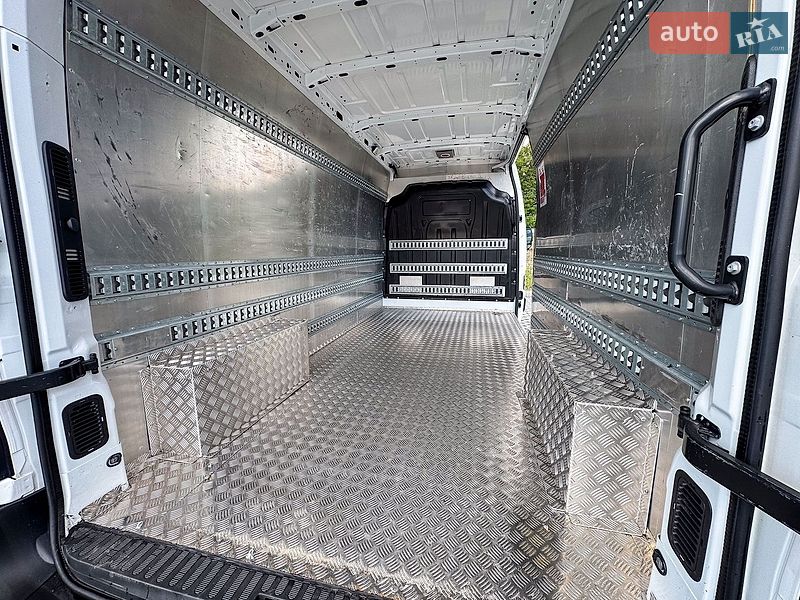 Грузовой фургон Renault Master 2021 в Ровно