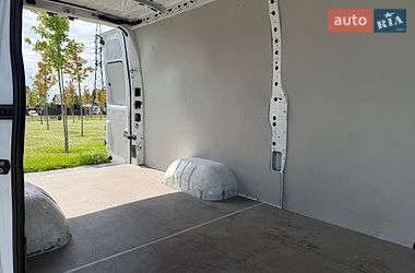 Микроавтобус грузовой (до 3,5т) Renault Master 2022 в Буче
