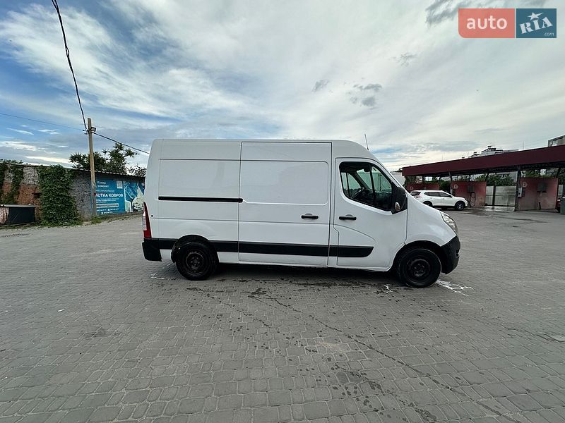 Вантажний фургон Renault Master 2011 в Харкові