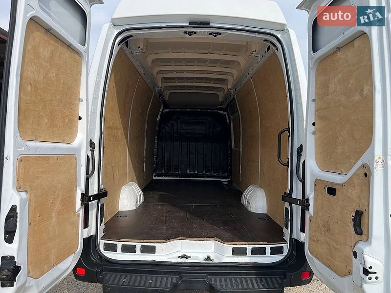Грузовой фургон Renault Master 2022 в Владимире