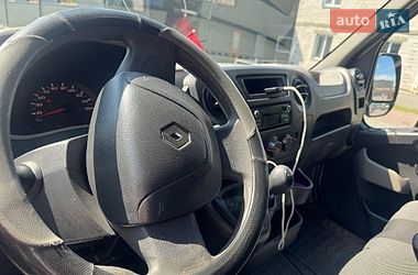 Грузовой фургон Renault Master 2015 в Львове