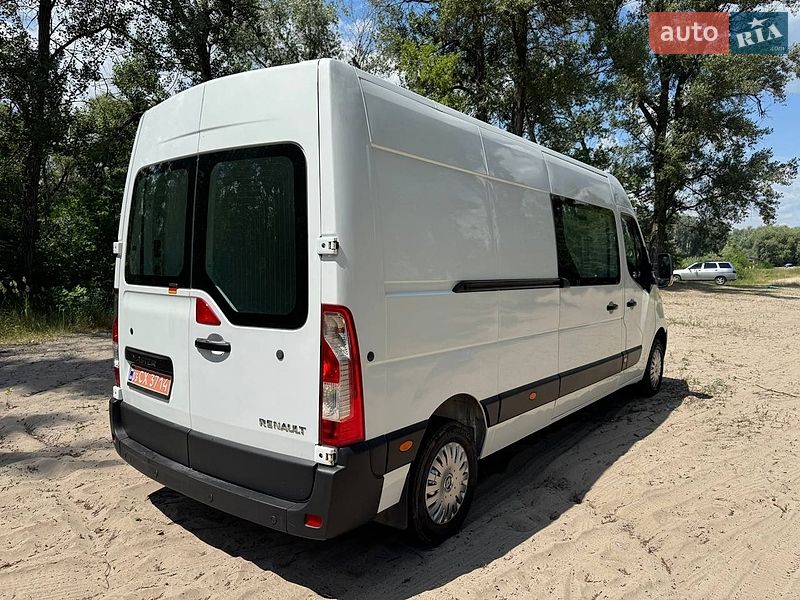 Грузовой фургон Renault Master 2015 в Полтаве