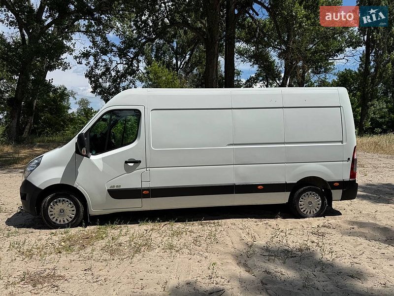 Грузовой фургон Renault Master 2015 в Полтаве