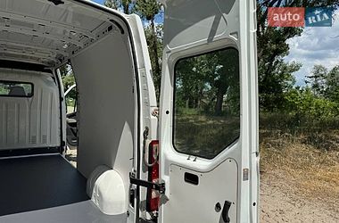 Грузовой фургон Renault Master 2015 в Полтаве