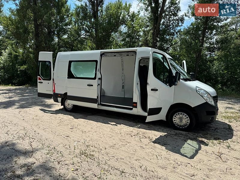 Грузовой фургон Renault Master 2015 в Полтаве