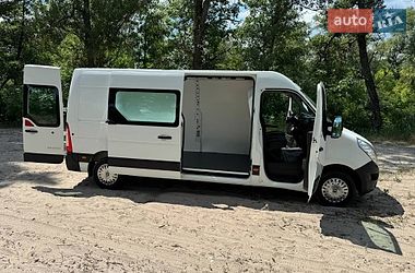 Грузовой фургон Renault Master 2015 в Полтаве
