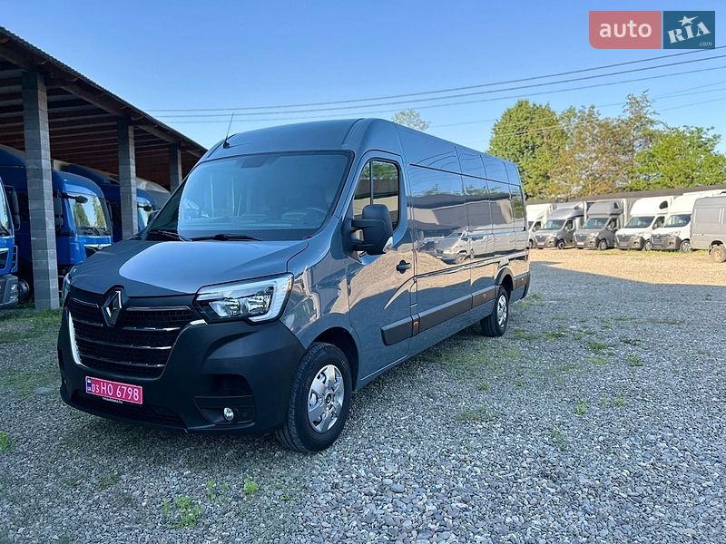 Вантажний фургон Renault Master 2022 в Хусті