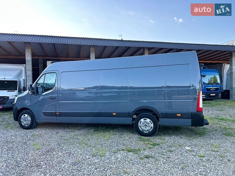 Вантажний фургон Renault Master 2022 в Хусті