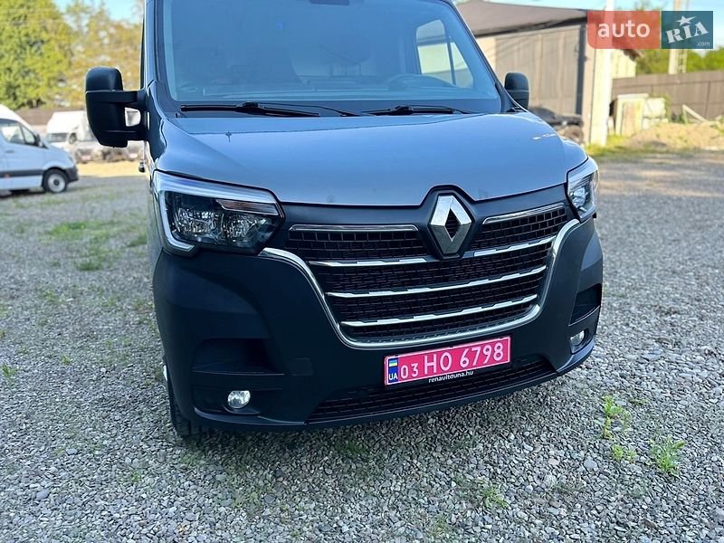 Вантажний фургон Renault Master 2022 в Хусті