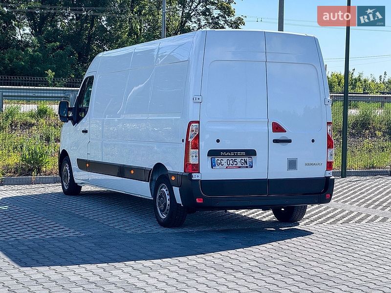 Вантажний фургон Renault Master 2021 в Рівному