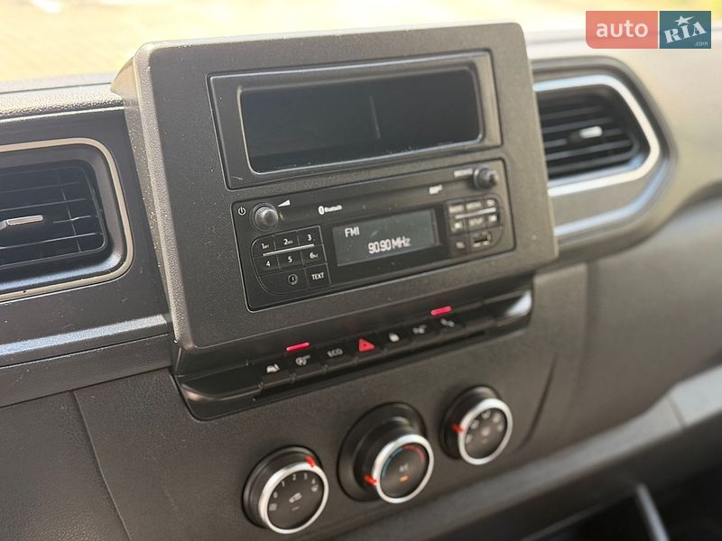 Вантажний фургон Renault Master 2021 в Дубні