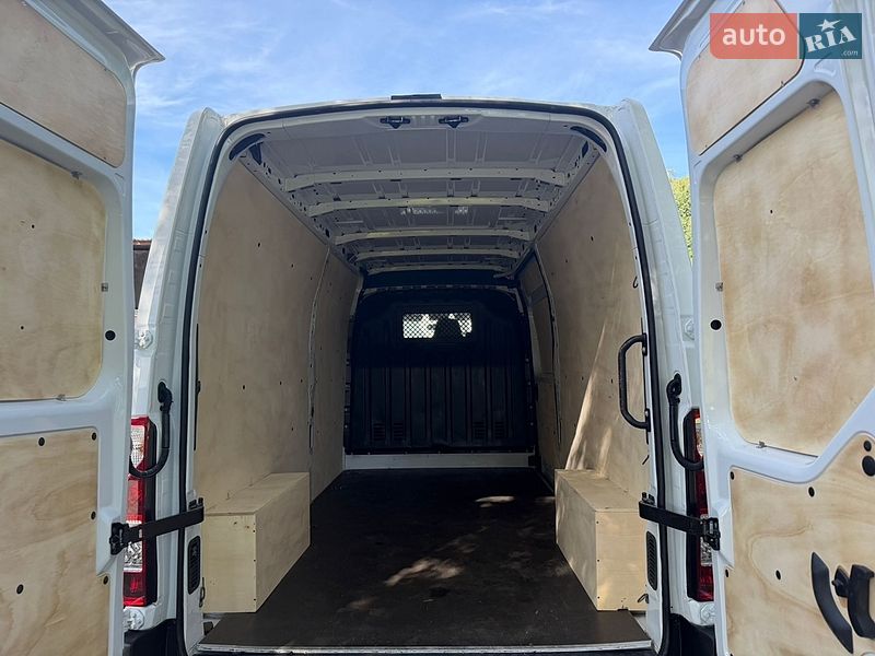 Вантажний фургон Renault Master 2021 в Дубні