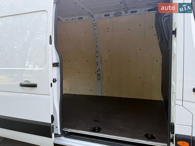 Вантажний фургон Renault Master 2021 в Дубні