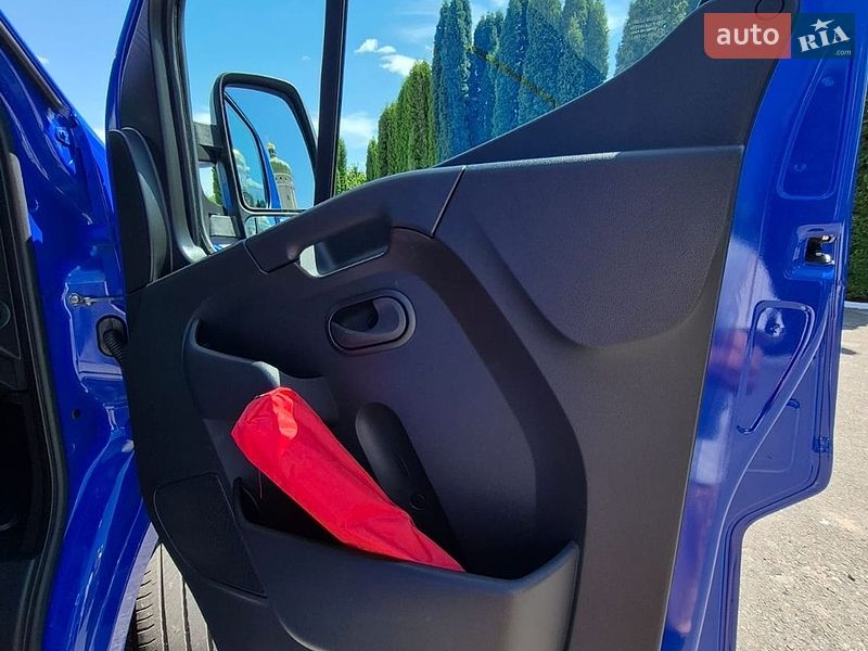 Грузовой фургон Renault Master 2022 в Дубно