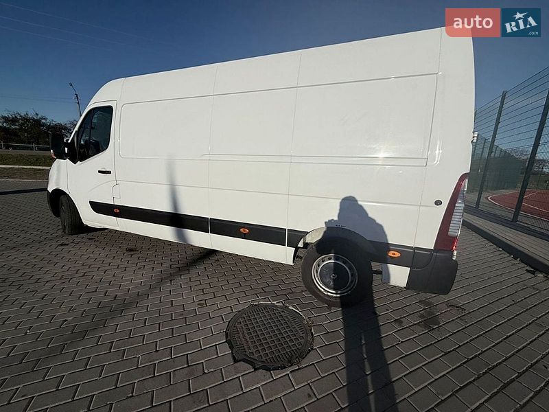 Грузовой фургон Renault Master 2018 в Бучаче