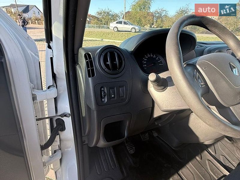 Грузовой фургон Renault Master 2018 в Бучаче