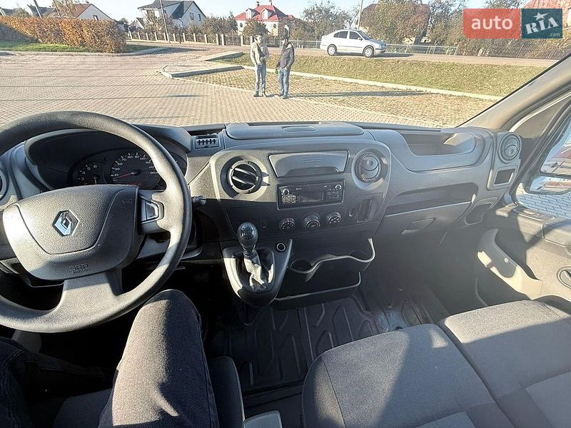 Грузовой фургон Renault Master 2018 в Бучаче