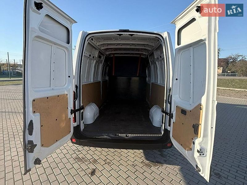 Грузовой фургон Renault Master 2018 в Бучаче