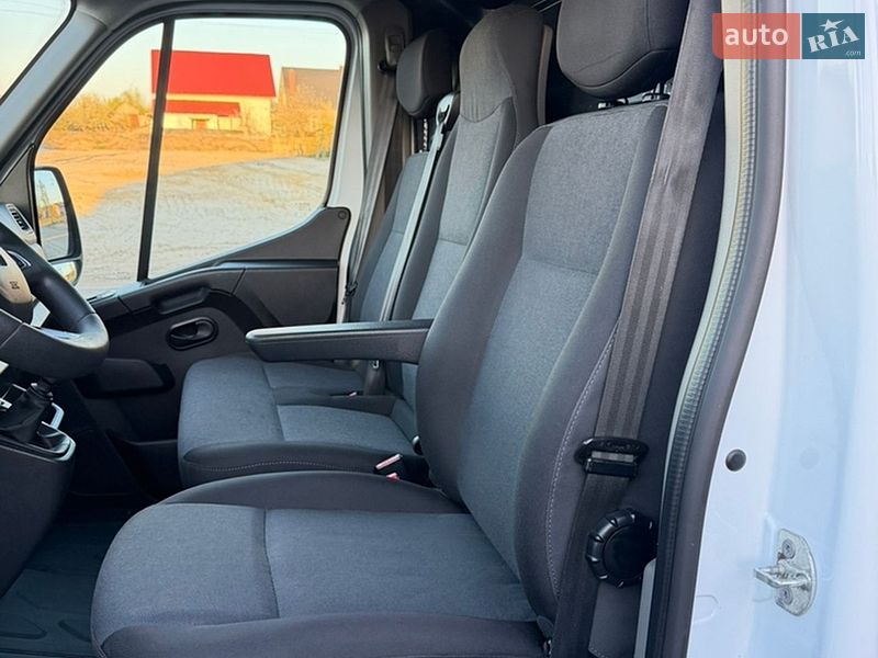 Вантажний фургон Renault Master 2022 в Ковелі