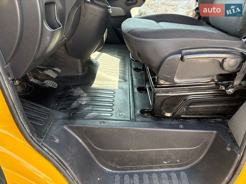 Другие грузовики Renault Master 2017 в Ровно
