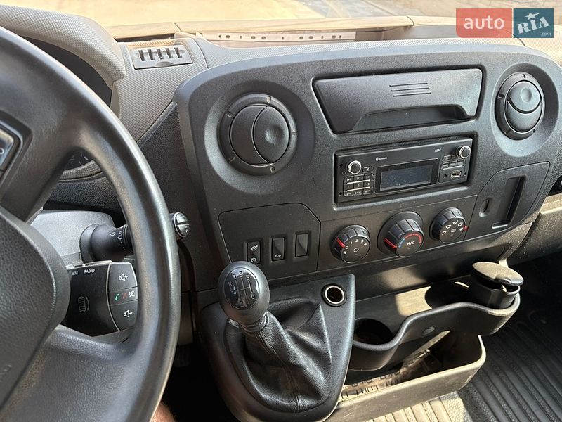 Другие грузовики Renault Master 2017 в Ровно