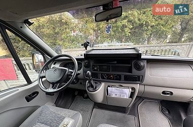 Грузовой фургон Renault Master 2006 в Рава-Русской