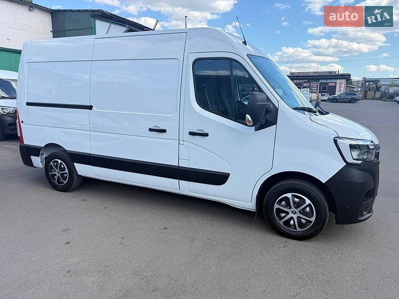 Грузовой фургон Renault Master 2022 в Луцке