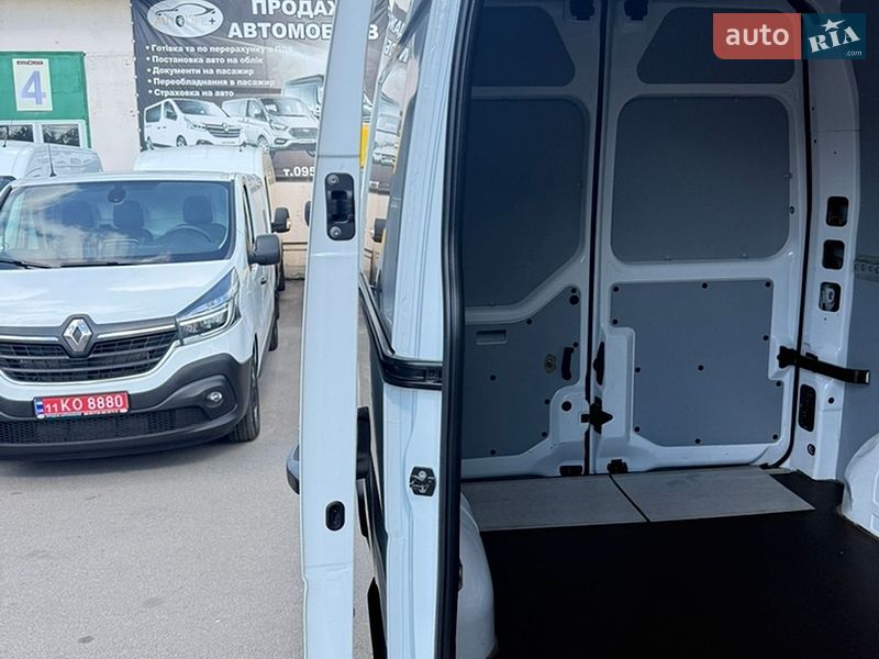 Грузовой фургон Renault Master 2022 в Луцке