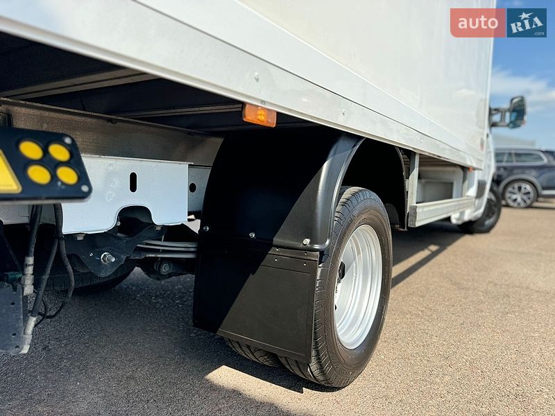 Грузовой фургон Renault Master 2021 в Киеве