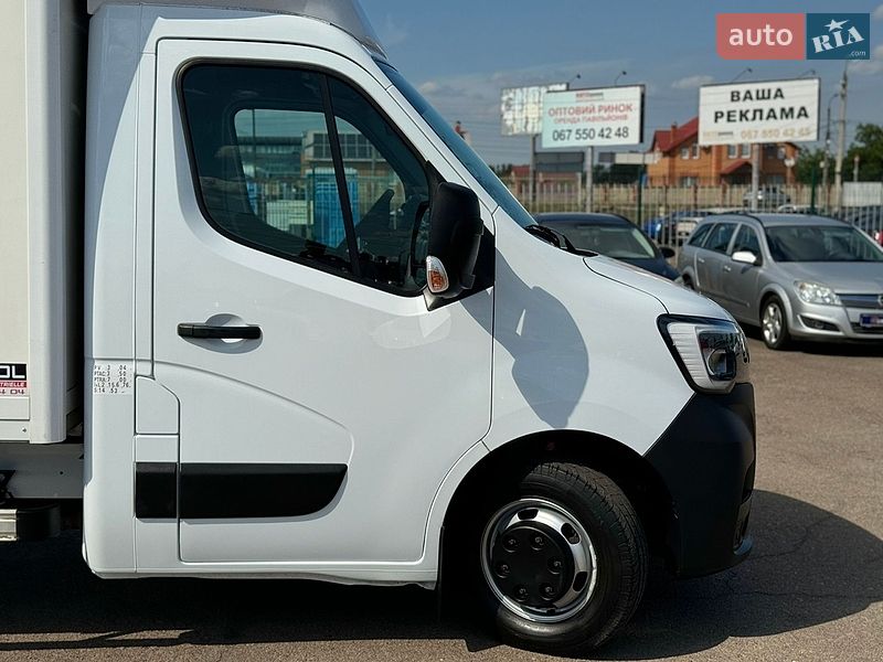 Грузовой фургон Renault Master 2021 в Киеве