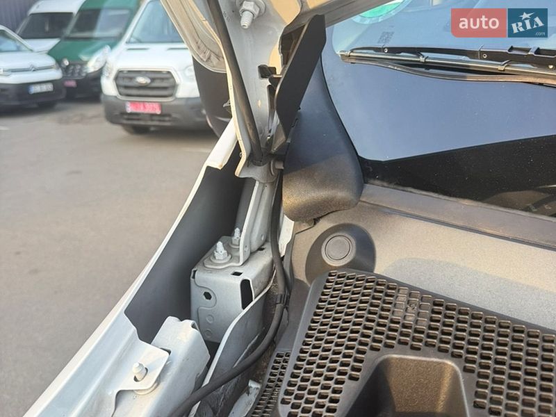 Грузовой фургон Renault Master 2021 в Луцке