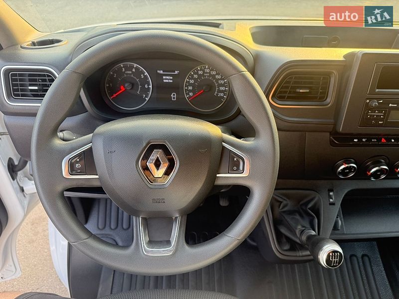 Грузовой фургон Renault Master 2021 в Луцке