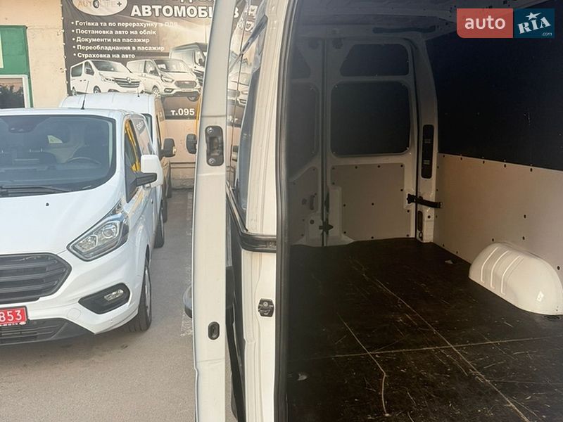 Грузовой фургон Renault Master 2021 в Луцке