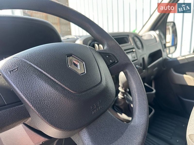 Грузовой фургон Renault Master 2018 в Дубно