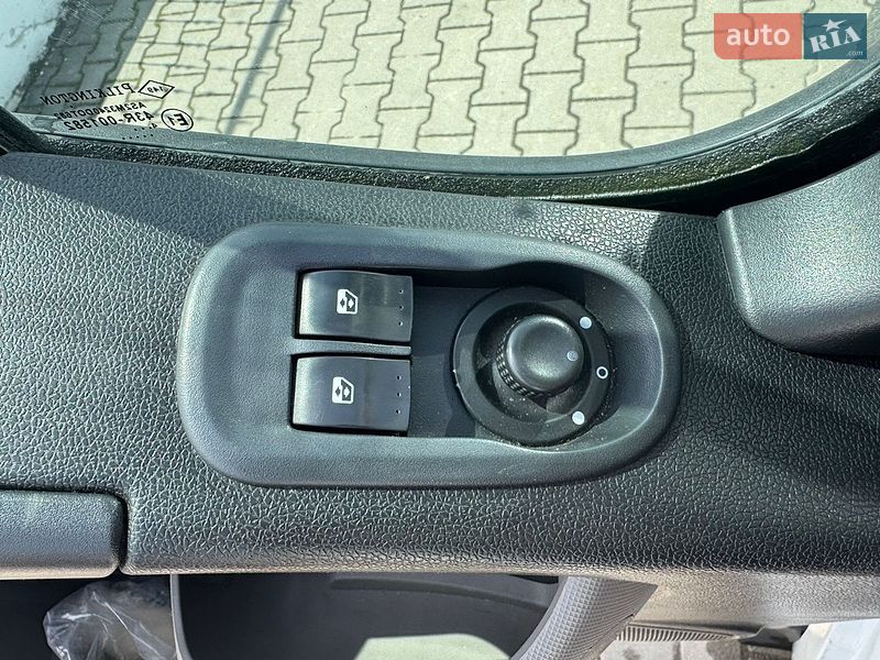 Эвакуатор Renault Master 2015 в Бучаче фото 4 Эвакуатор Renault Master 2015 в Бучаче