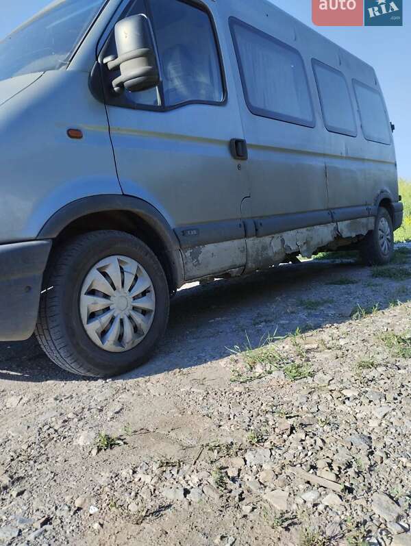 Мінівен Renault Master 2001 в Харкові