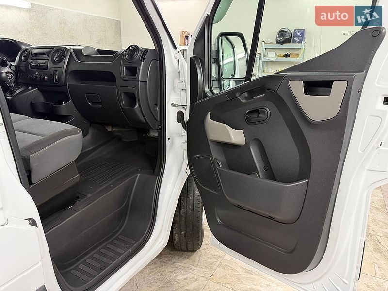 Грузовой фургон Renault Master 2018 в Полтаве фото 21 Грузовой фургон Renault Master 2018 в Полтаве
