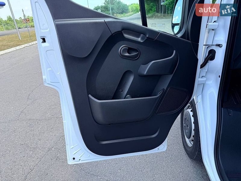 Тентованый Renault Master 2023 в Киеве