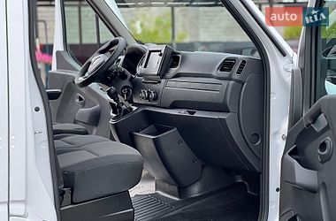 Грузовой фургон Renault Master 2023 в Дубно
