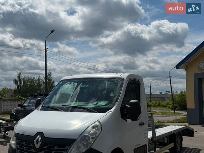 Грузовой фургон Renault Master 2015 в Луцке
