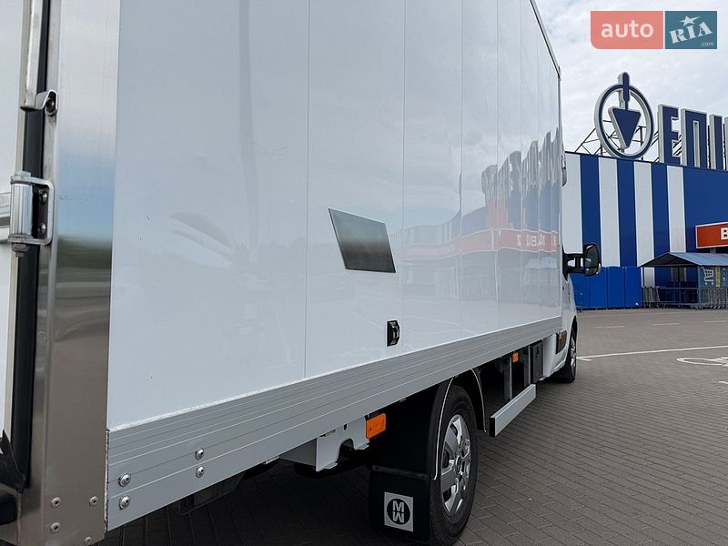 Вантажний фургон Renault Master 2022 в Дубні