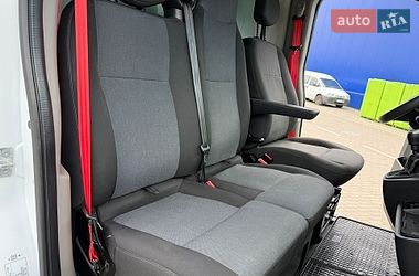 Грузовой фургон Renault Master 2022 в Дубно