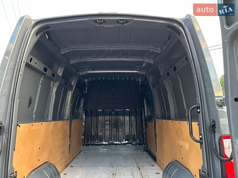 Грузовой фургон Renault Master 2021 в Хусте
